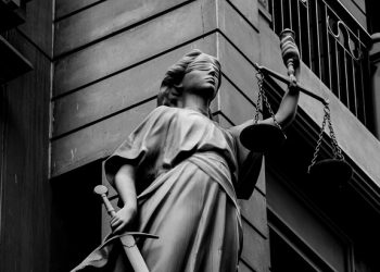Round 8: AI Judges the Saint-Poschwatta Debate on Lancastrian Theonomy